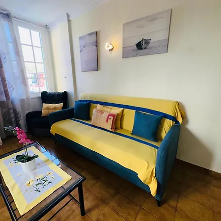 Location Playa Vistas. Cristianos. Wifi.