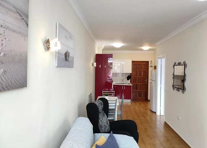 Location Playa Vistas. Cristianos. Wifi. Лос Кристианос