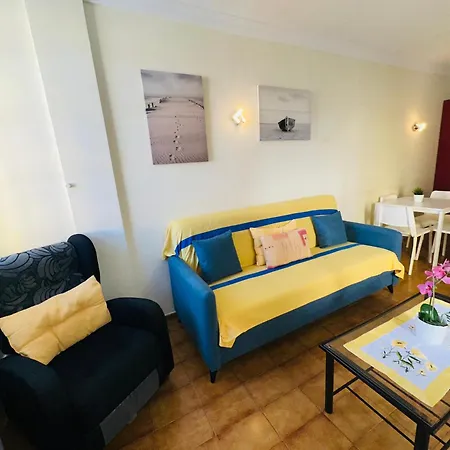 Location Playa Vistas. Cristianos. Wifi. דירה